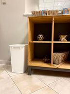 Rubbermaid Small Kitchen Bathroom Trash Can, 9 Gallons, White, for Daily Use